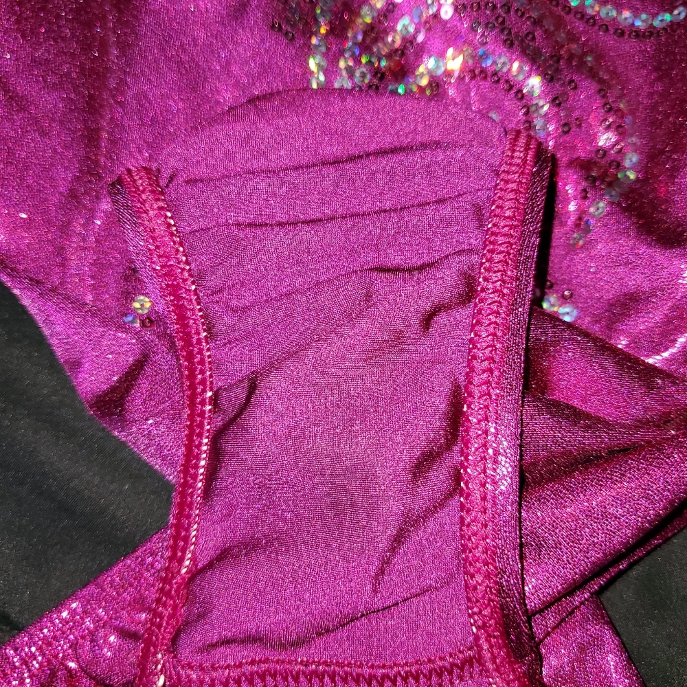 GK Gymnastics Leo (AS) - Picture 4 of 5